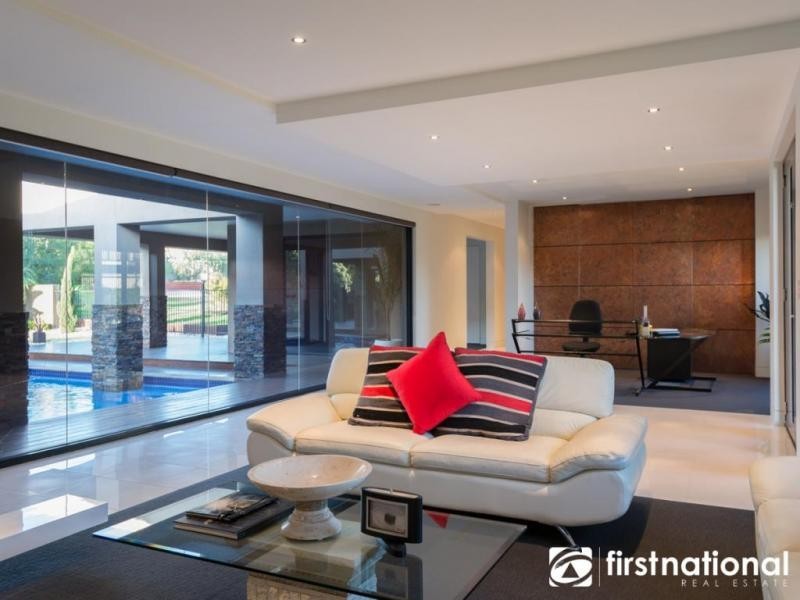 33-35 Timberside Drive, Beaconsfield VIC 3807