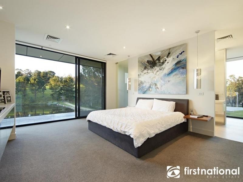 10 Boundary Road, Narre Warren East VIC 3804