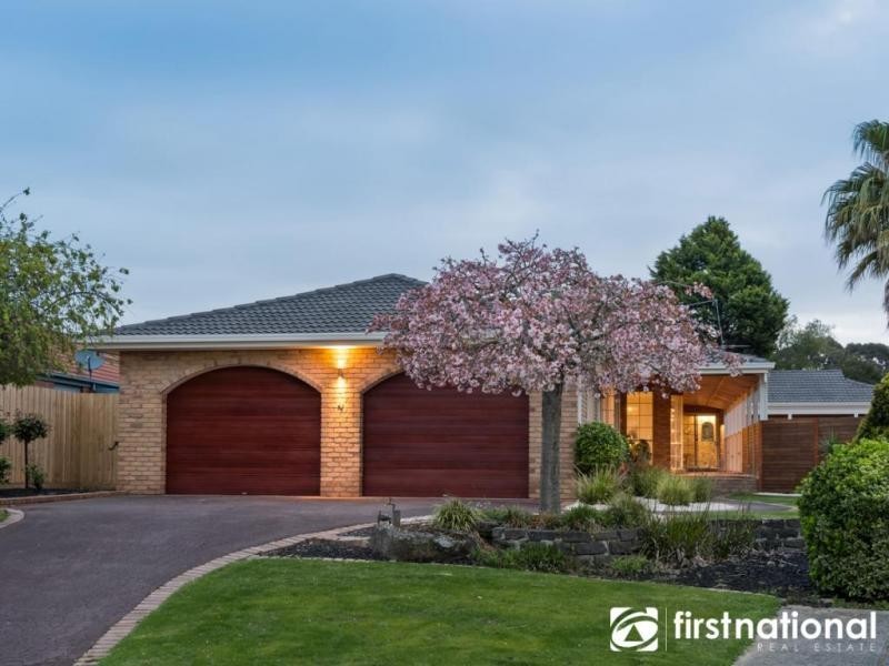 4 Cowper Rise, Berwick VIC 3806