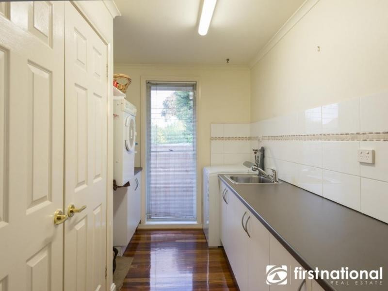 4 Cowper Rise, Berwick VIC 3806