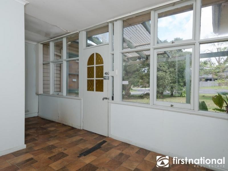 42 Harkaway Rd, Berwick VIC 3806