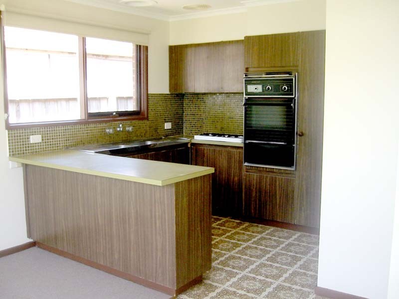 2 Cheviot Avenue, Berwick VIC 3806