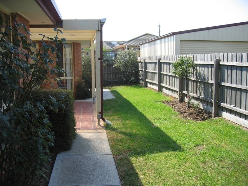 5 Hatten Place, Berwick VIC 3806