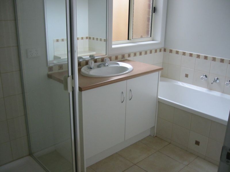 3 Fermoy Lane, Narre Warren VIC 3805