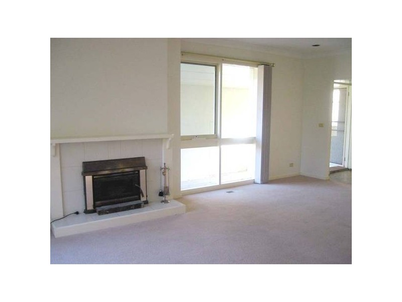 27 Tivendale Road, Officer VIC 3809