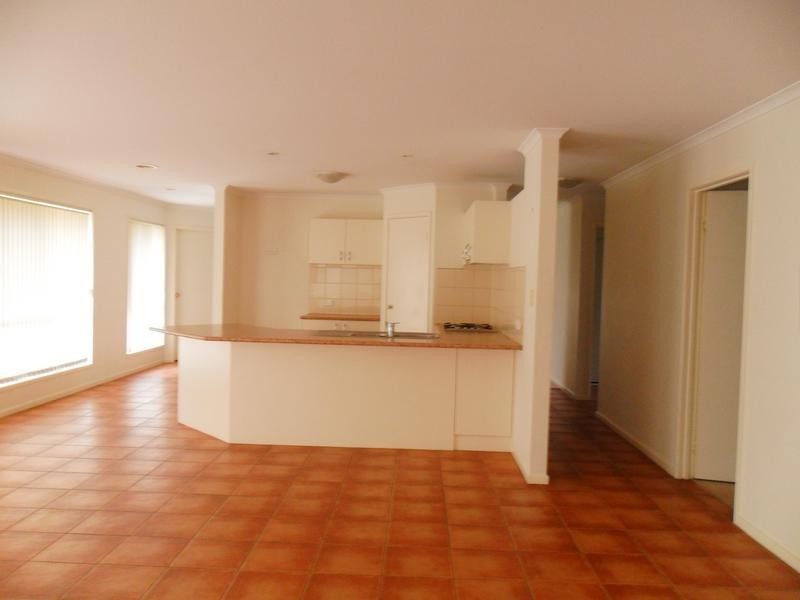 14 Hillrise Close, Narre Warren South VIC 3805