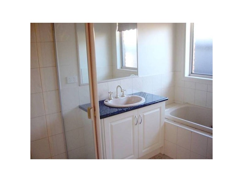 12 Cromford Crescent, Narre Warren South VIC 3805