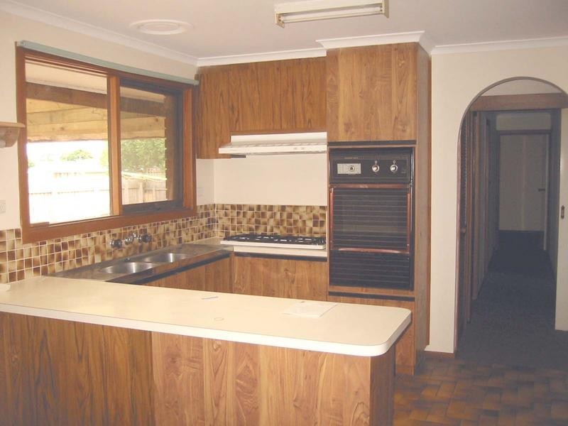 47 Saxonwood Drive, Narre Warren VIC 3805