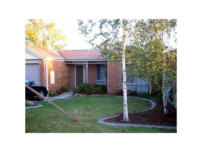 1A Maryn Close, Berwick VIC 3806