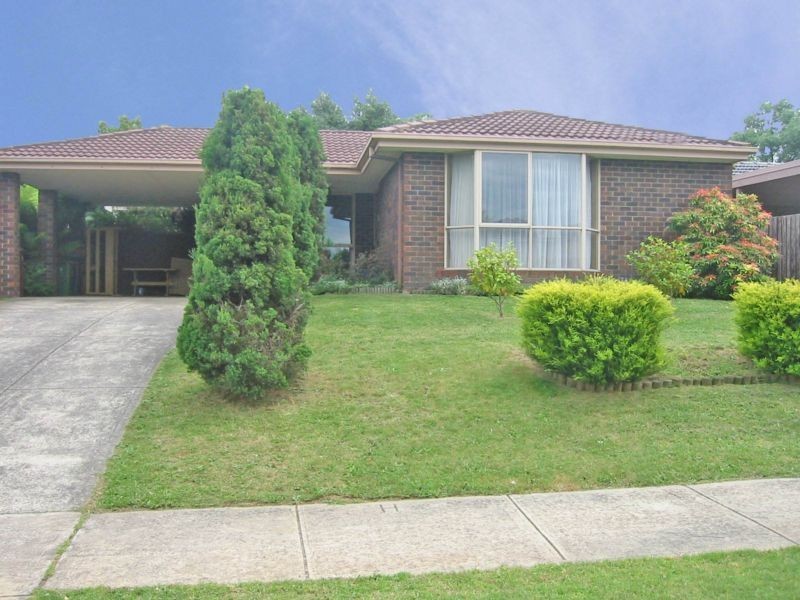 4 Malanda Court, Berwick VIC 3806