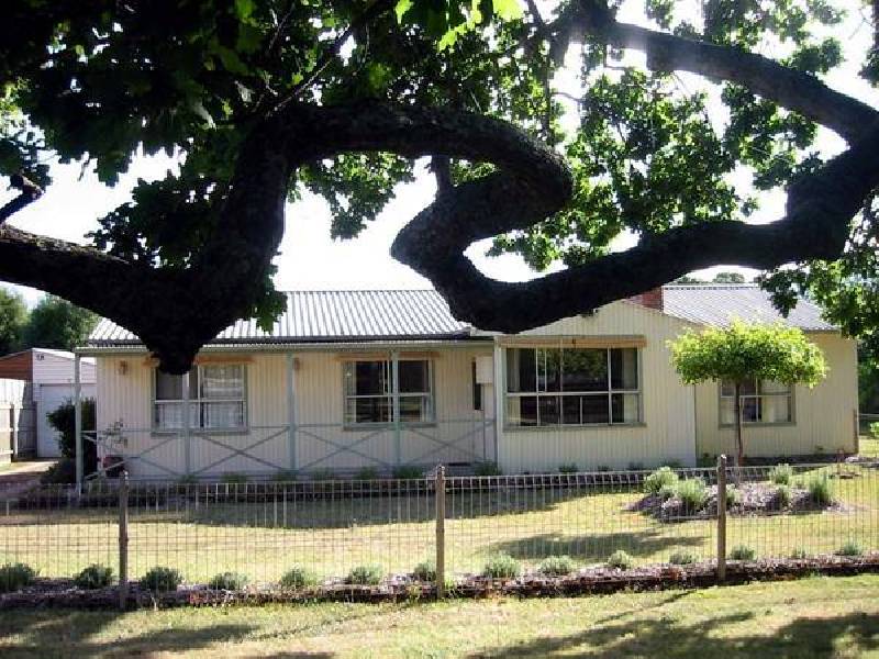 7 Scanlan Street, Berwick VIC 3806