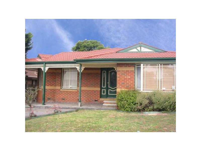 37 Ralph Crescent, Hampton Park VIC 3976