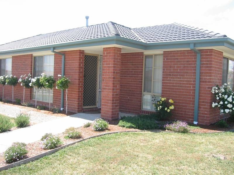 2 Balmaceda Court, Berwick VIC 3806