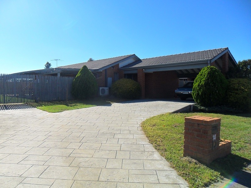 14 Baringa Park Drive, Narre Warren VIC 3805