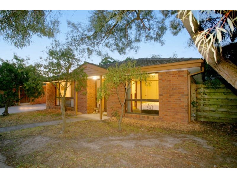 2/81 Princes Highway, Beaconsfield VIC 3807