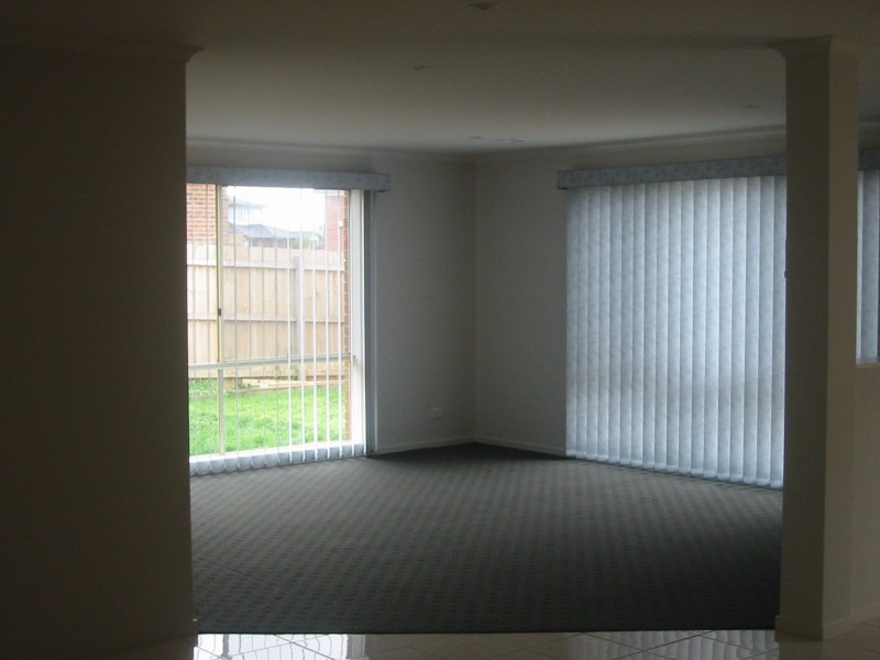 50 Fairholme Boulevard, Berwick VIC 3806