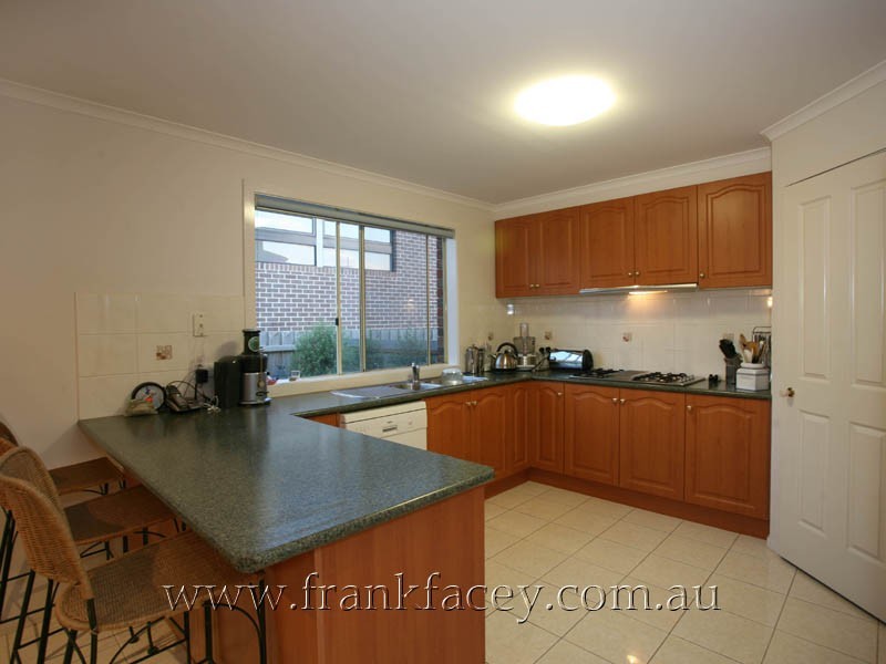 50 Fairholme Boulevard, Berwick VIC 3806