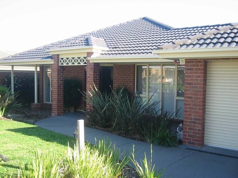 10 Chauncy Way, Lynbrook VIC 3975