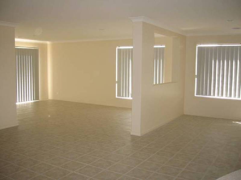 28 Meadowlands Way, Berwick VIC 3806