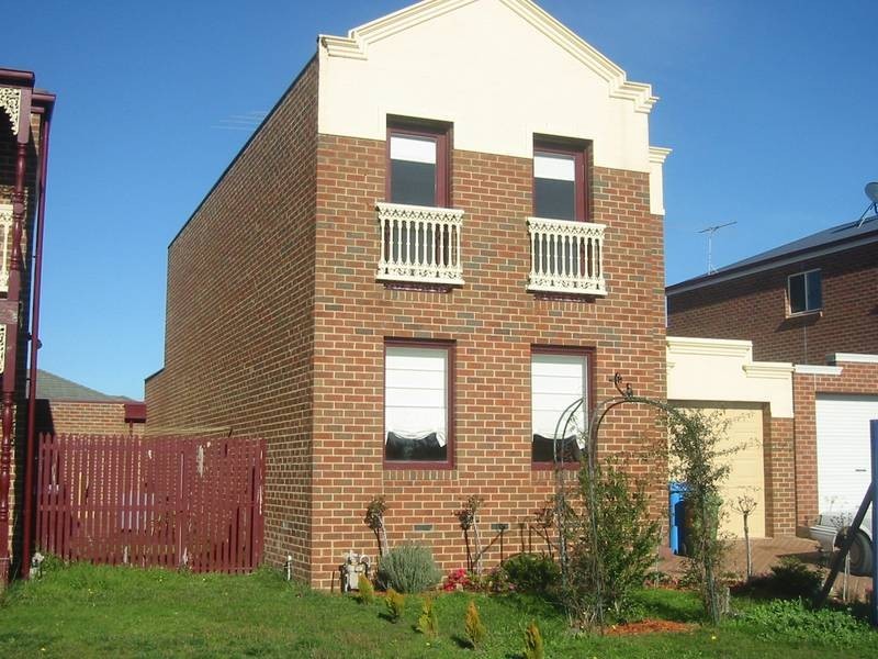 28 Grandview Terrace, Narre Warren South VIC 3805