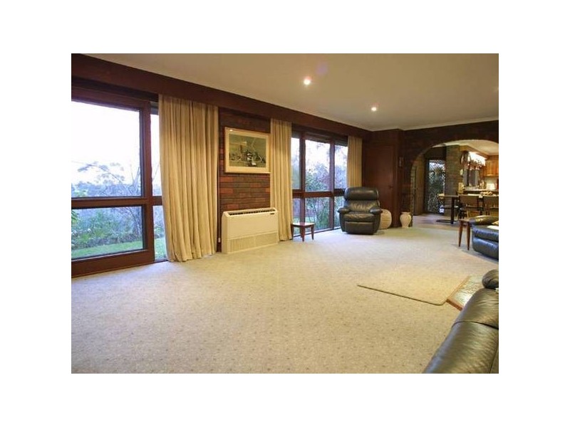 109 Bourkes Creek Road, Pakenham Upper VIC 3810