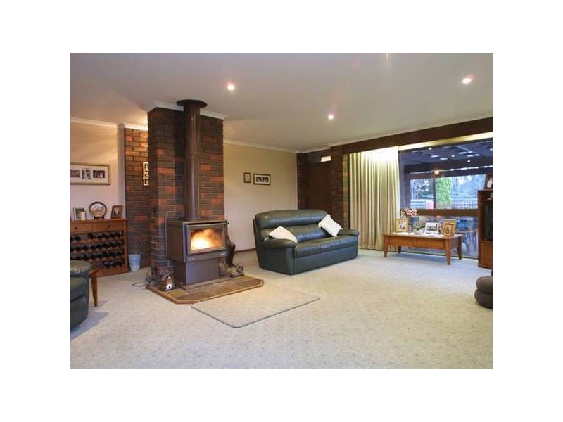 109 Bourkes Creek Road, Pakenham Upper VIC 3810