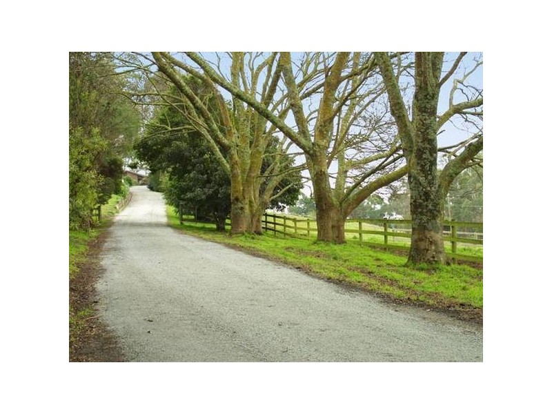 109 Bourkes Creek Road, Pakenham Upper VIC 3810