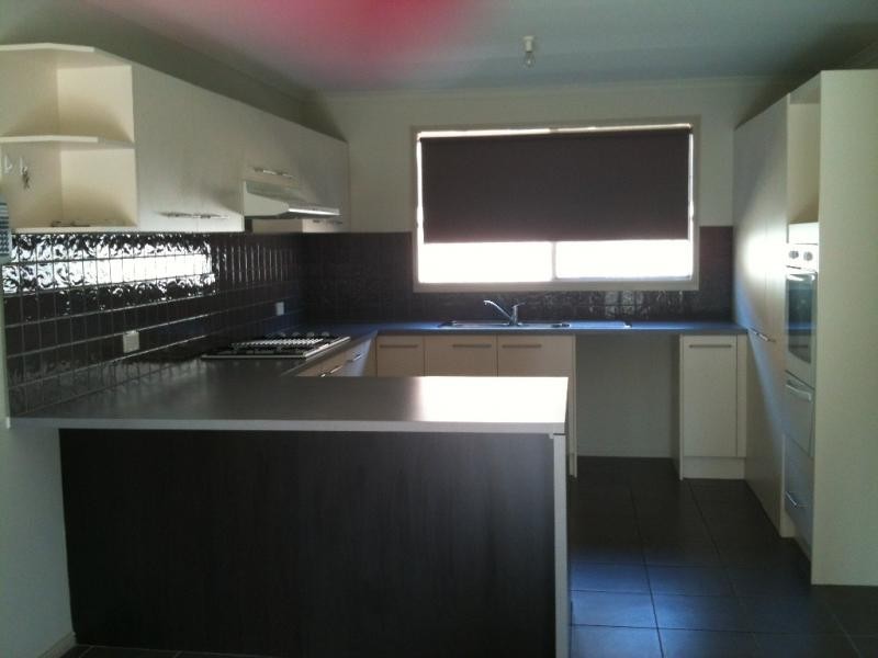 36 Von Nida Drive, Cranbourne North VIC 3977