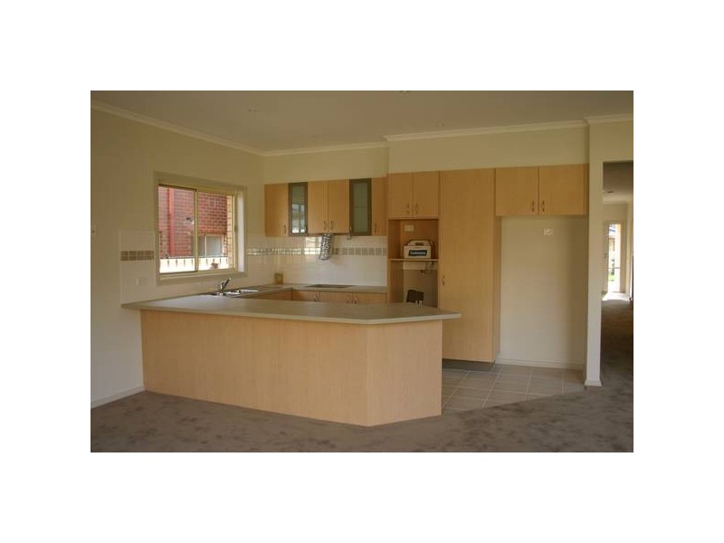 54 Amhurst Drive, Cranbourne North VIC 3977