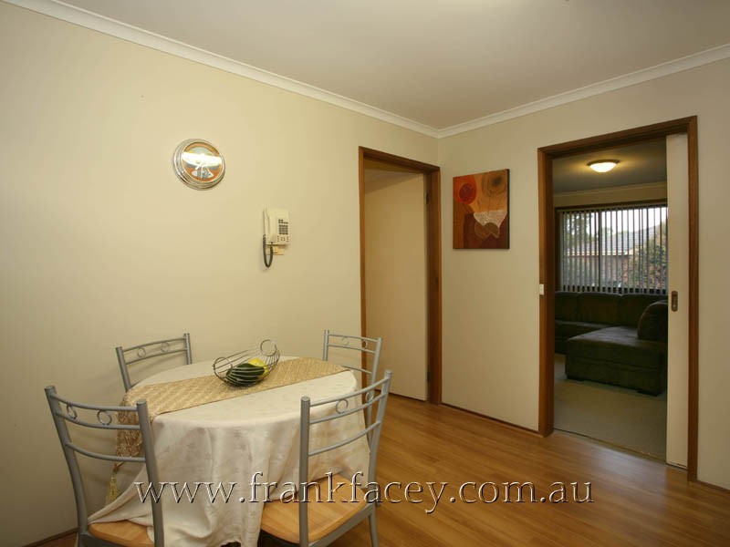 2/81 Princes Highway, Beaconsfield VIC 3807