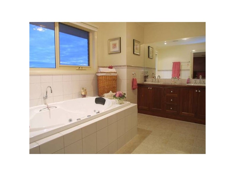 Jordan Court, Beaconsfield VIC 3807