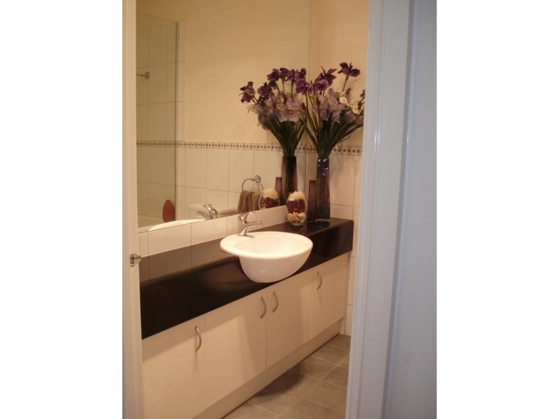 18/18-26 Marlesford Crescent, Berwick VIC 3806