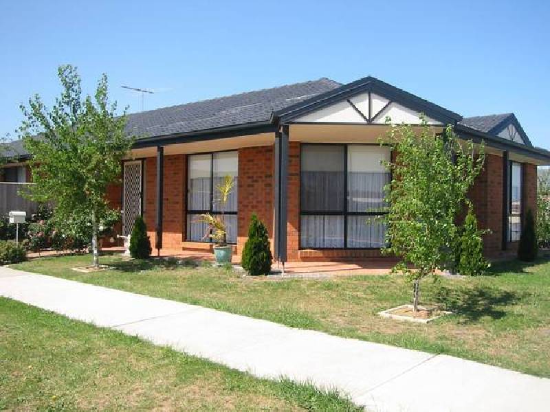 6 Terriester Drive, Berwick VIC 3806