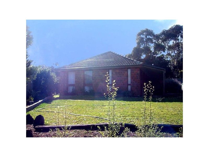 9 Upton Crescent, Narre Warren VIC 3805