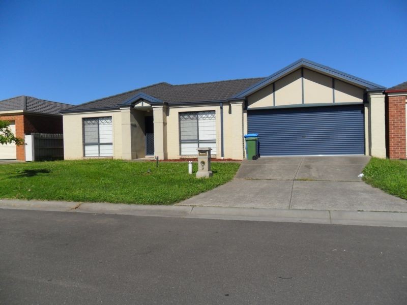 9 Fenton Place, Narre Warren VIC 3805