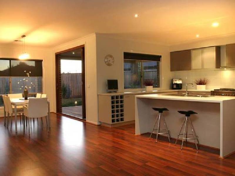 4 McNair Court, Berwick VIC 3806