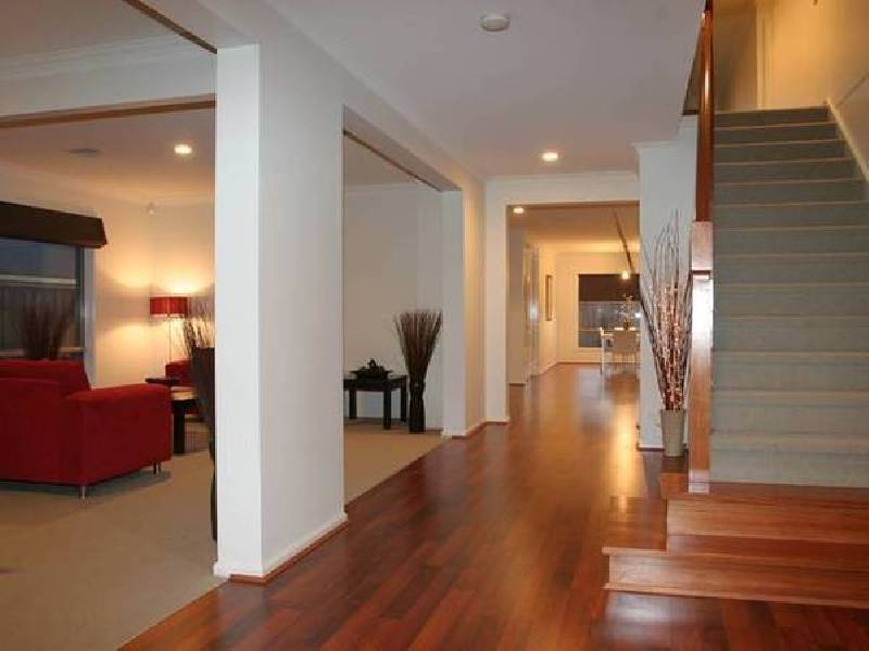 4 McNair Court, Berwick VIC 3806