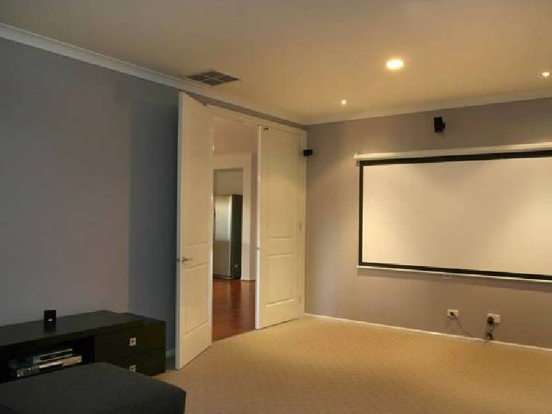 4 McNair Court, Berwick VIC 3806