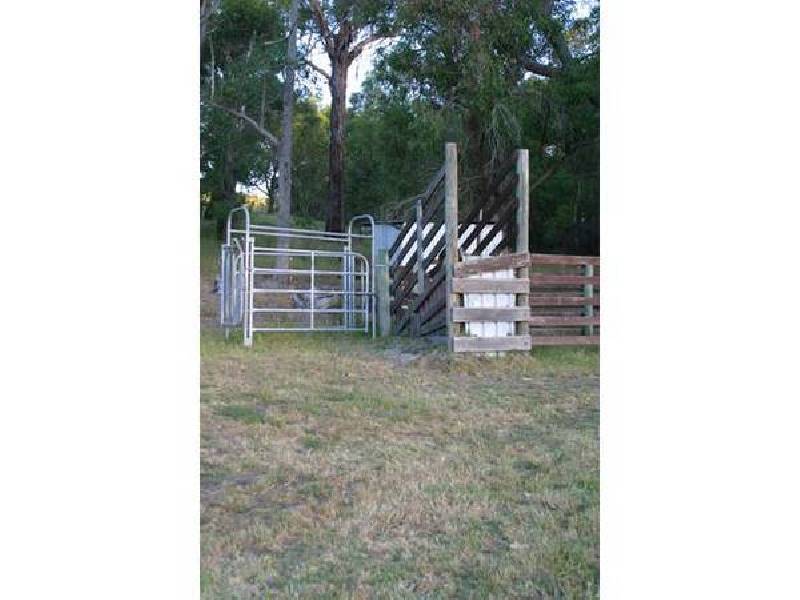 Shelton Road, Pakenham Upper VIC 3810