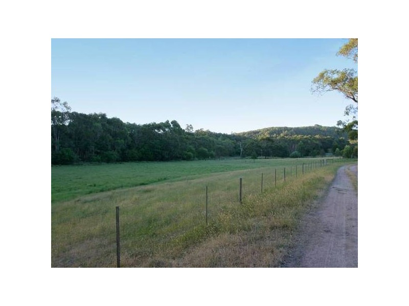 Shelton Road, Pakenham Upper VIC 3810