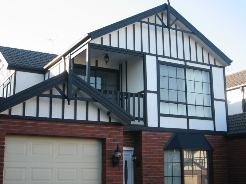 2/40-44 Warrawong Drive, Berwick VIC 3806