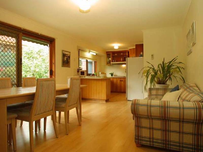 27 Reserve Street, Berwick VIC 3806