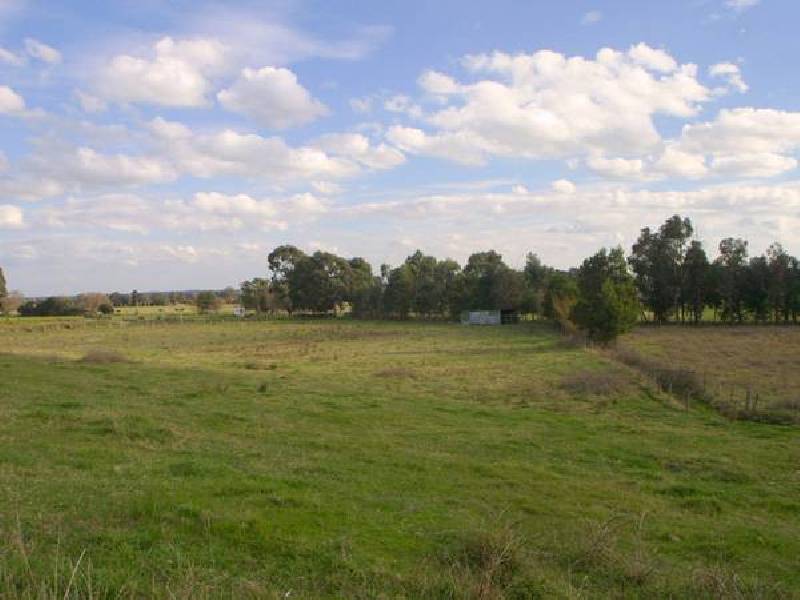 McMullen Road, Officer VIC 3809