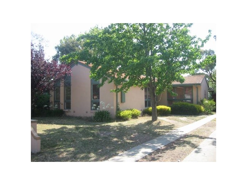 15 Selkirk Court, Berwick VIC 3806