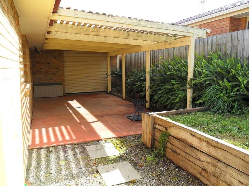 18 William Road, Berwick VIC 3806