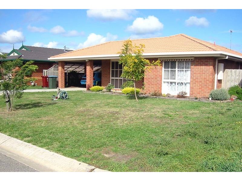 29 Sharpe Court, Berwick VIC 3806