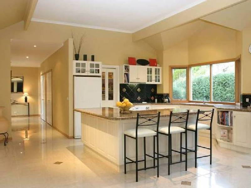 18 Reed Avenue, Beaconsfield Upper VIC 3808