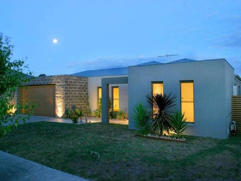 16 Lakeview Terrace, Beaconsfield VIC 3807