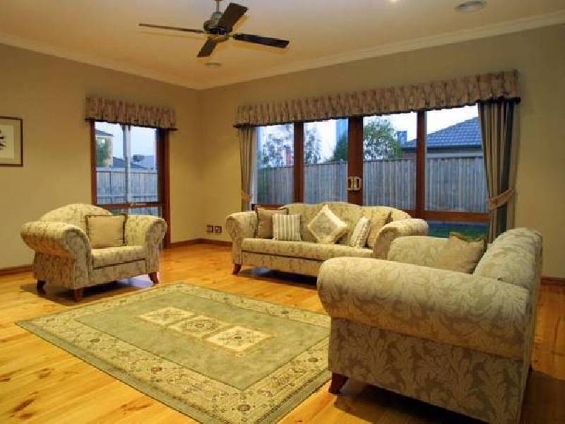 3 Don Collins Way, Berwick VIC 3806