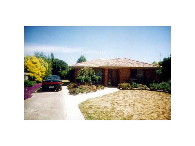 3 Tottington Rise, Berwick VIC 3806